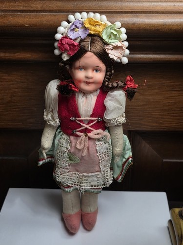 Antique hungarian molded face - antique,